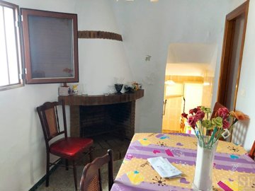 th834-09