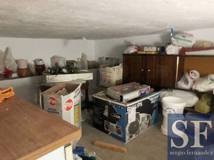 Image No.16-4 Bed Townhouse for sale