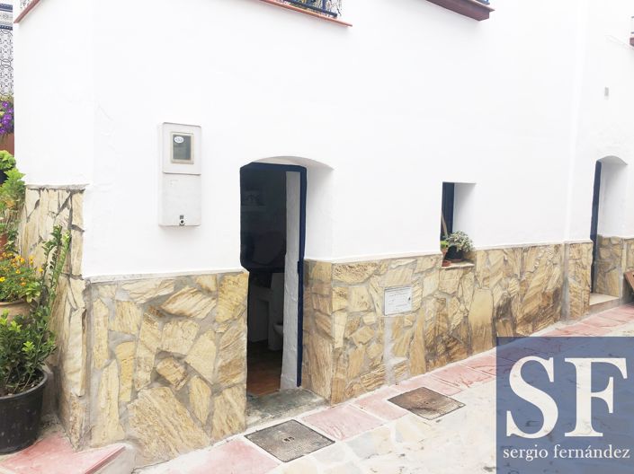 Image No.19-4 Bed Townhouse for sale