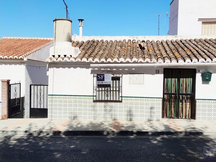 Image No.1-2 Bed Townhouse for sale