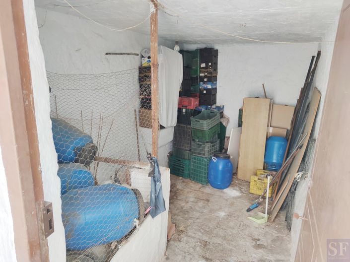 Image No.15-2 Bed Townhouse for sale