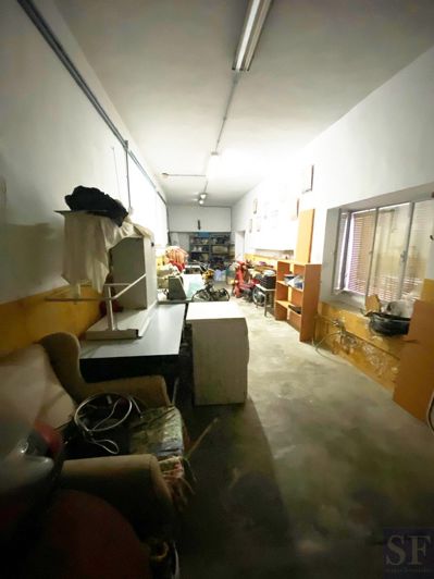 Image No.17-5 Bed Townhouse for sale