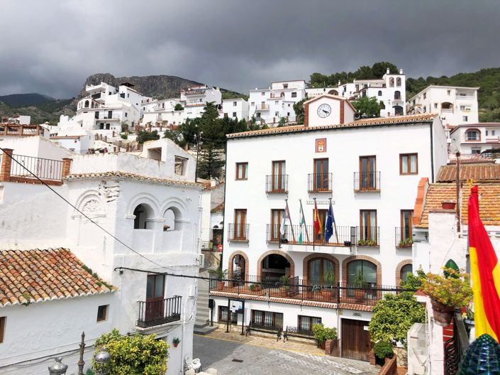 Image No.15-3 Bed Townhouse for sale