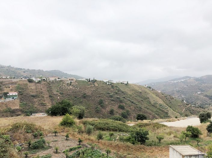 Image No.20-4 Bed Townhouse for sale