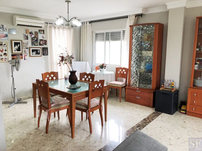 Image No.4-4 Bed Townhouse for sale