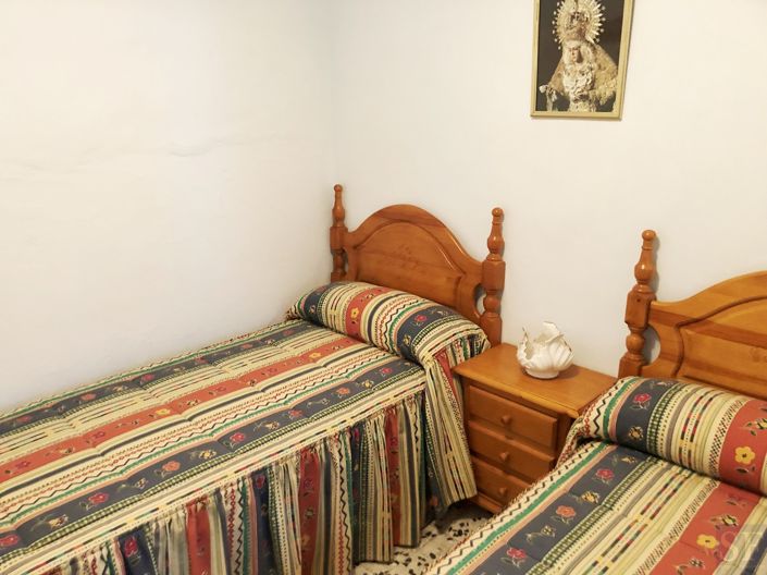 Image No.9-3 Bed Townhouse for sale