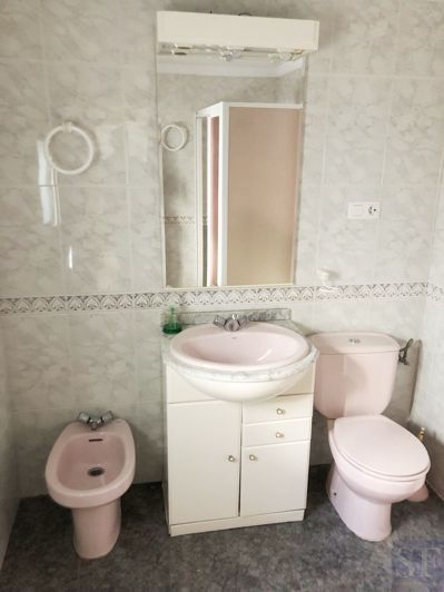 Image No.7-7 Bed Townhouse for sale