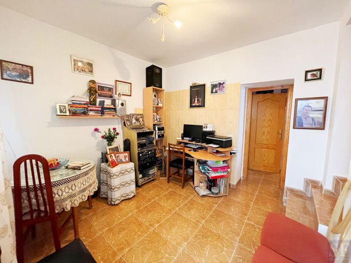 Image No.7-3 Bed Townhouse for sale