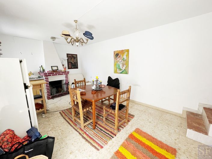 Image No.2-2 Bed Townhouse for sale