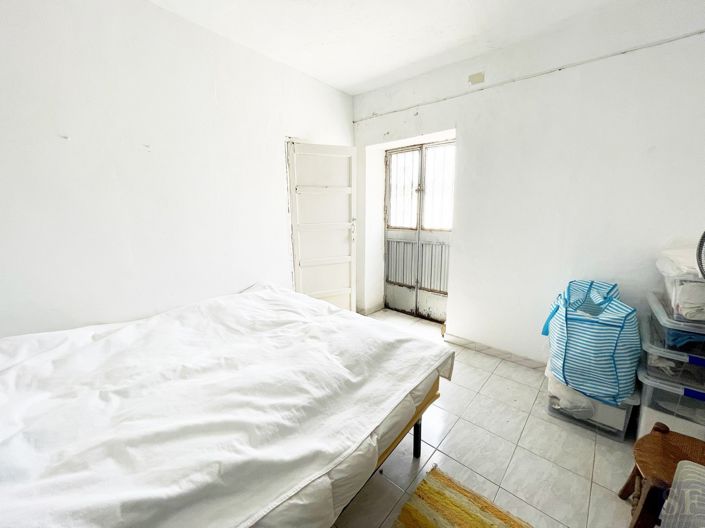 Image No.7-2 Bed Townhouse for sale