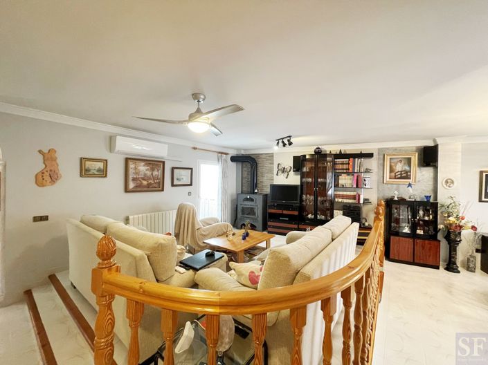 Image No.3-Villa for sale