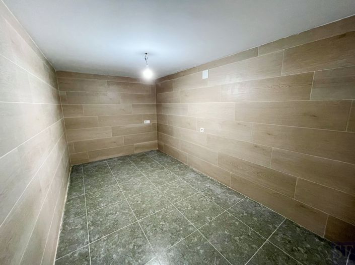 Image No.14-2 Bed Townhouse for sale