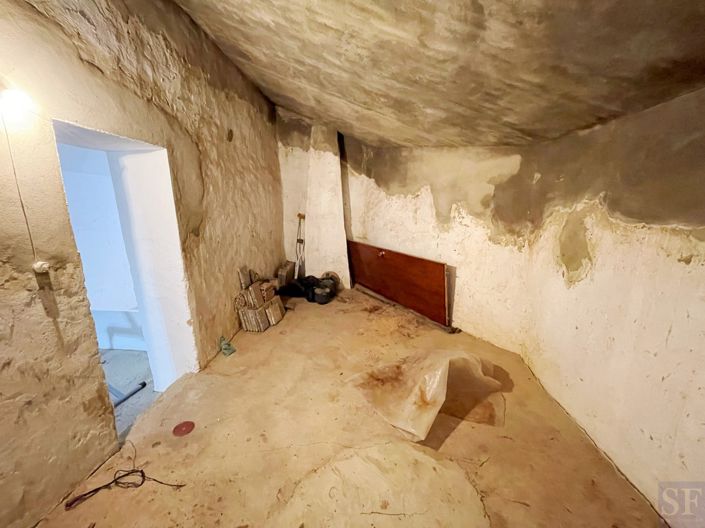 Image No.11-3 Bed Townhouse for sale