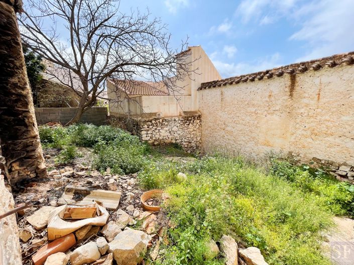 Image No.16-3 Bed Townhouse for sale