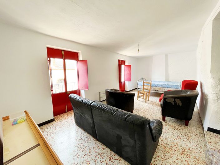 Image No.6-3 Bed Townhouse for sale