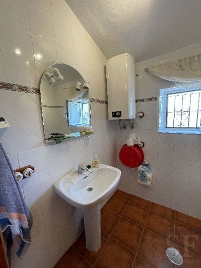 Image No.10-4 Bed Villa for sale