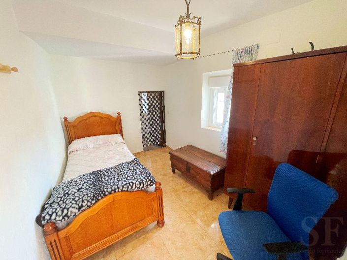 Image No.8-3 Bed Townhouse for sale