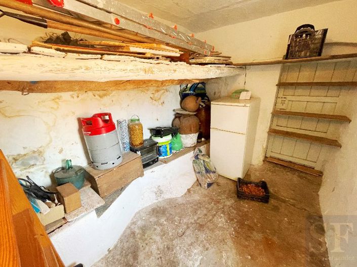 Image No.9-3 Bed Townhouse for sale