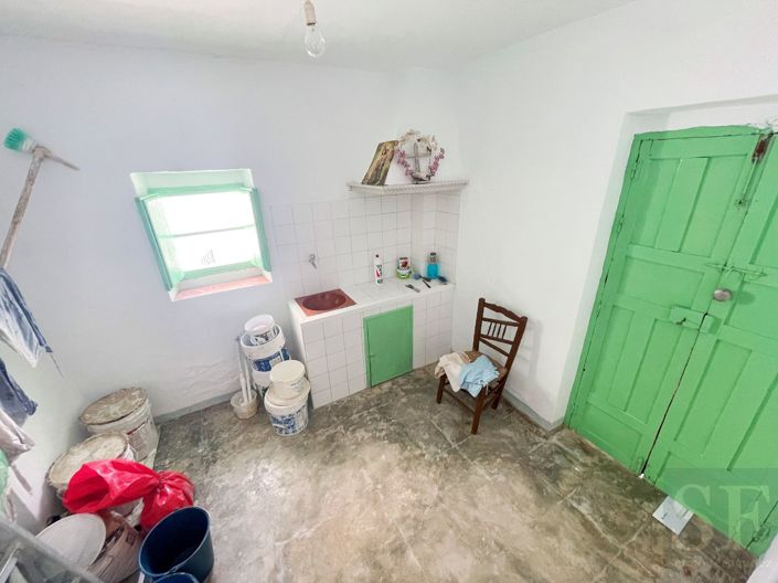 Image No.10-2 Bed Townhouse for sale