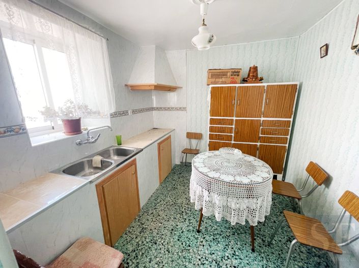 Image No.4-2 Bed Townhouse for sale