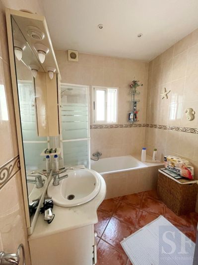 Image No.5-4 Bed Villa for sale