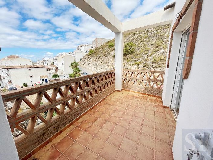 Image No.9-3 Bed Townhouse for sale