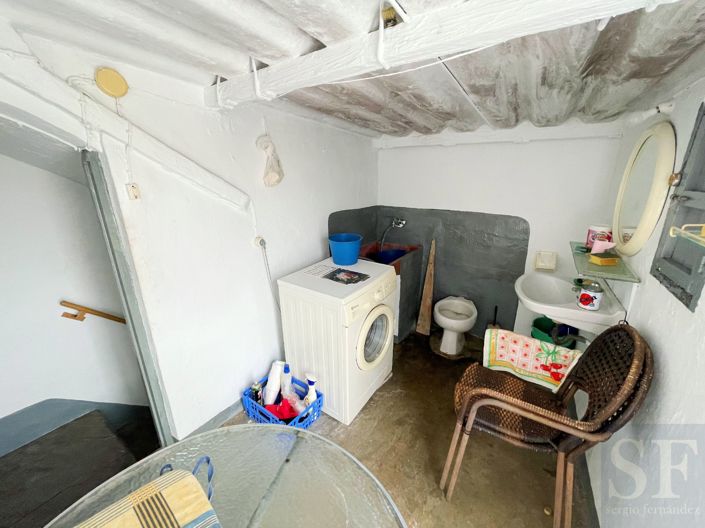 Image No.11-3 Bed Townhouse for sale