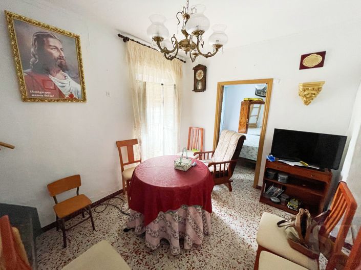 Image No.2-3 Bed Townhouse for sale