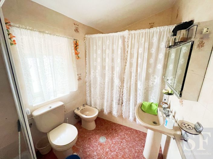 Image No.4-3 Bed Townhouse for sale