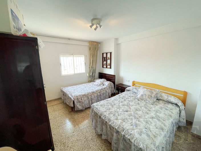 Image No.8-4 Bed Townhouse for sale