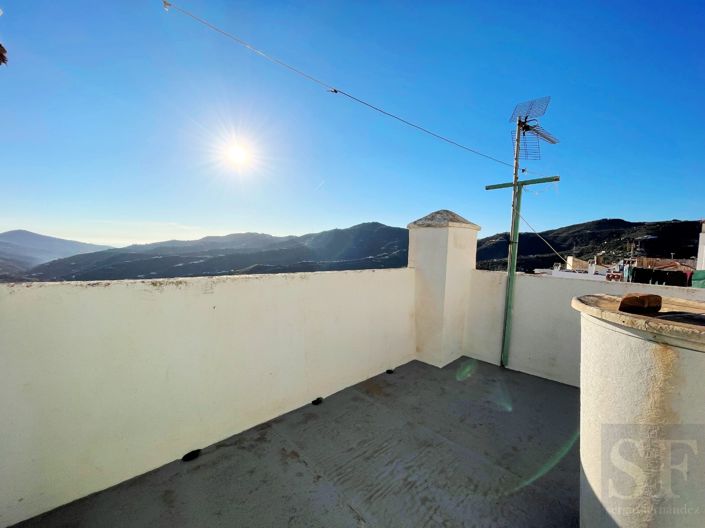 Image No.16-3 Bed Townhouse for sale