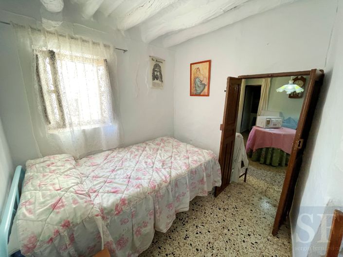 Image No.6-3 Bed Townhouse for sale