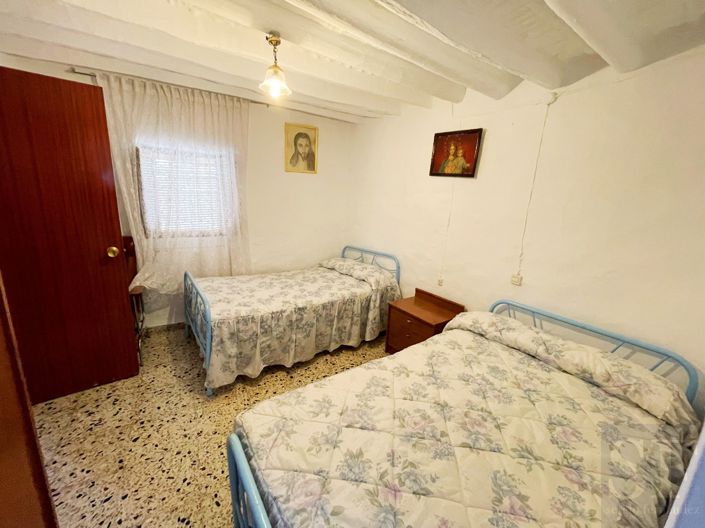 Image No.7-3 Bed Townhouse for sale