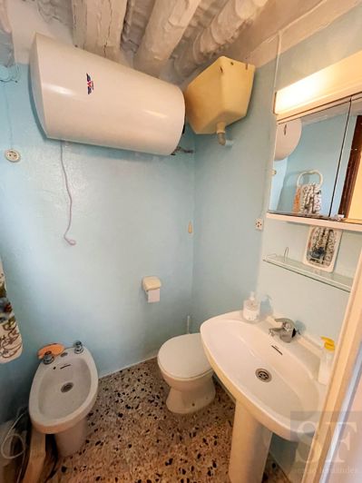 Image No.9-3 Bed Townhouse for sale