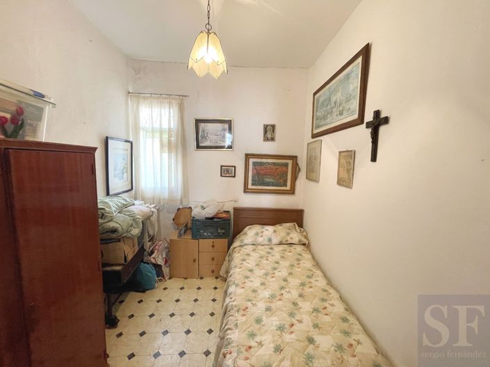 Image No.8-6 Bed Townhouse for sale