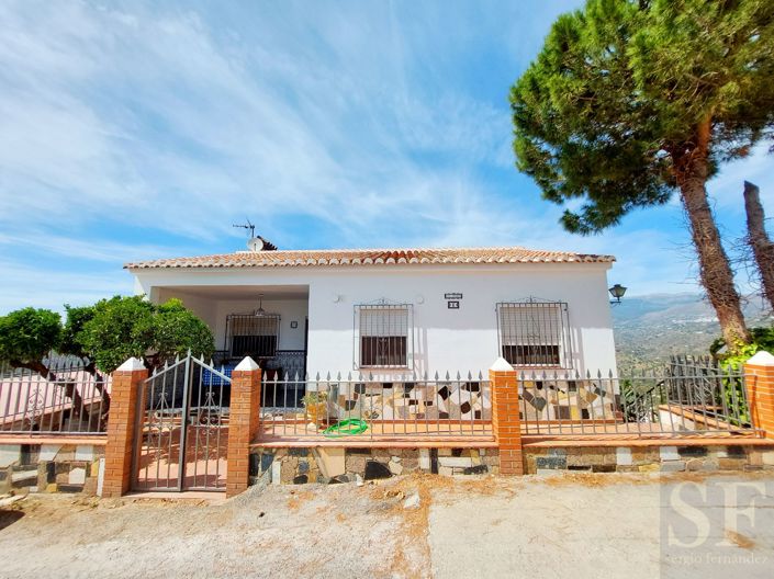 Image No.1-Villa de 2 chambres à vendre à Sayalonga