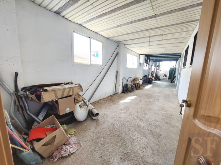 Image No.16-4 Bed Townhouse for sale