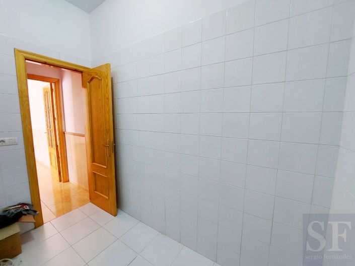 Image No.4-4 Bed Townhouse for sale