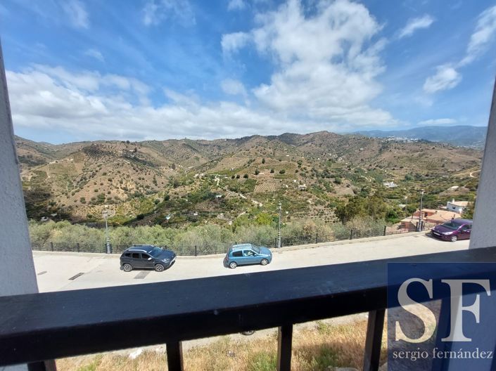 Image No.16-4 Bed Townhouse for sale