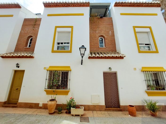Image No.1-Maison de ville de 3 chambres à vendre à Torrox