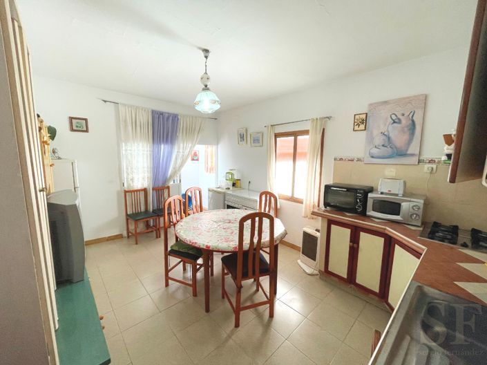 Image No.2-2 Bed Townhouse for sale