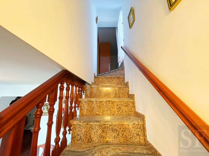 Image No.10-3 Bed Townhouse for sale