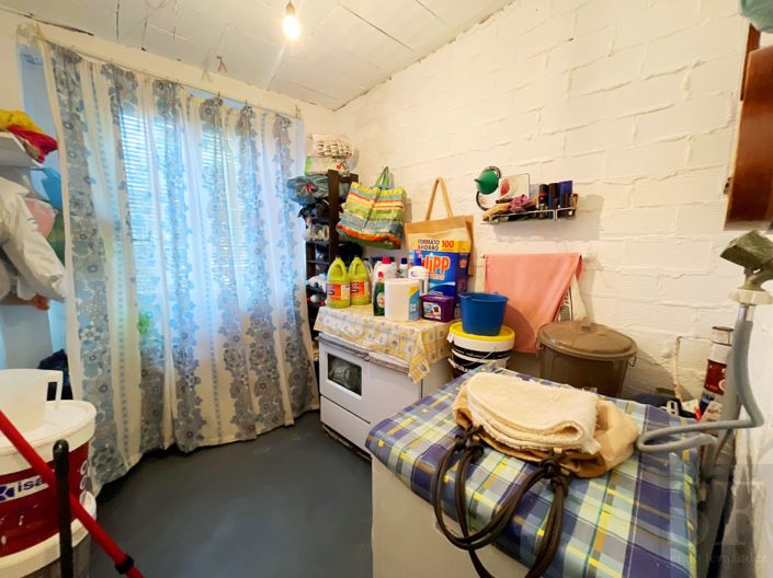 Image No.11-4 Bed Townhouse for sale