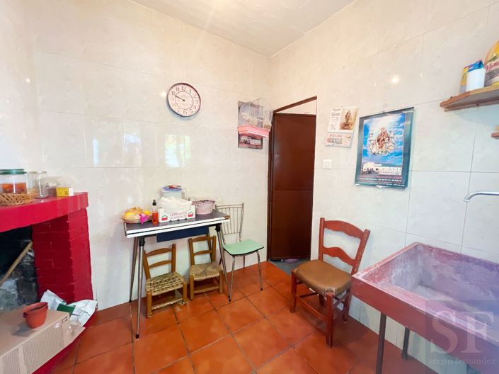 Image No.12-4 Bed Townhouse for sale