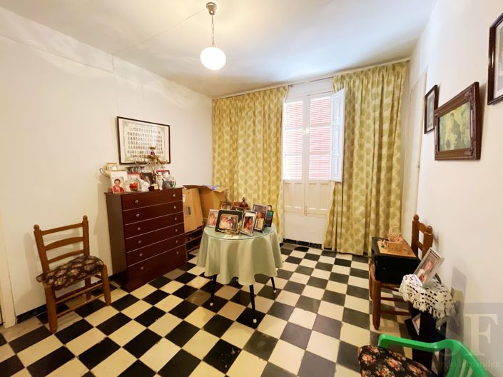 Image No.7-4 Bed Townhouse for sale