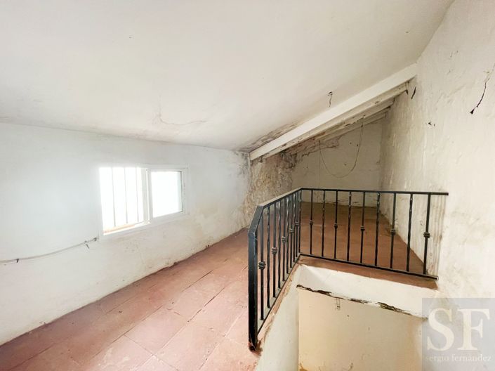 Image No.10-3 Bed Townhouse for sale