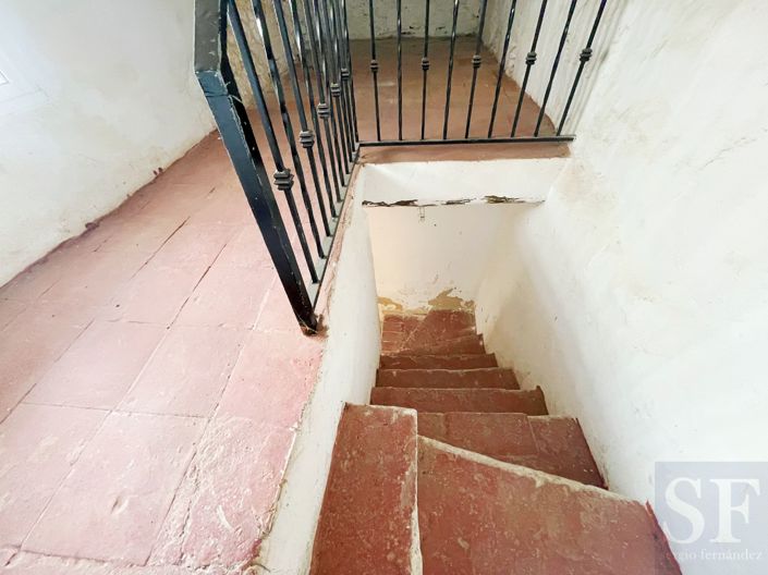 Image No.14-3 Bed Townhouse for sale