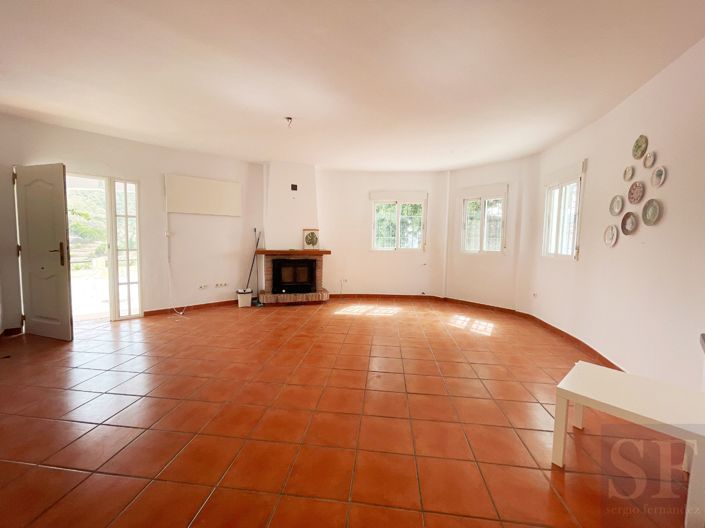 Image No.10-5 Bed Villa for sale