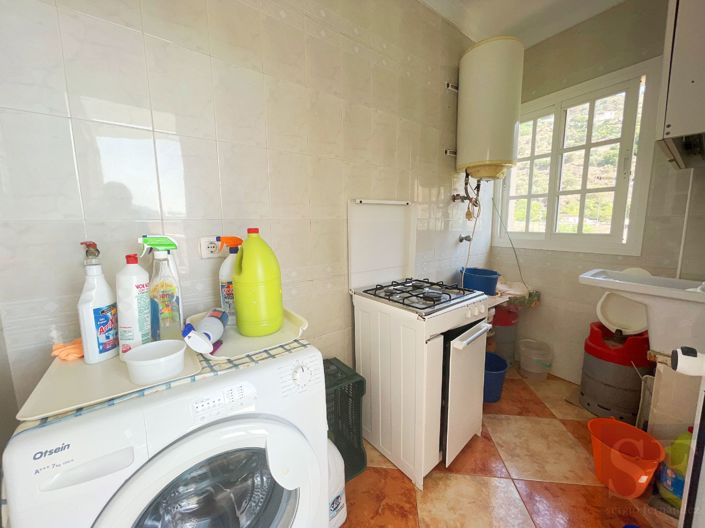 Image No.15-3 Bed Townhouse for sale