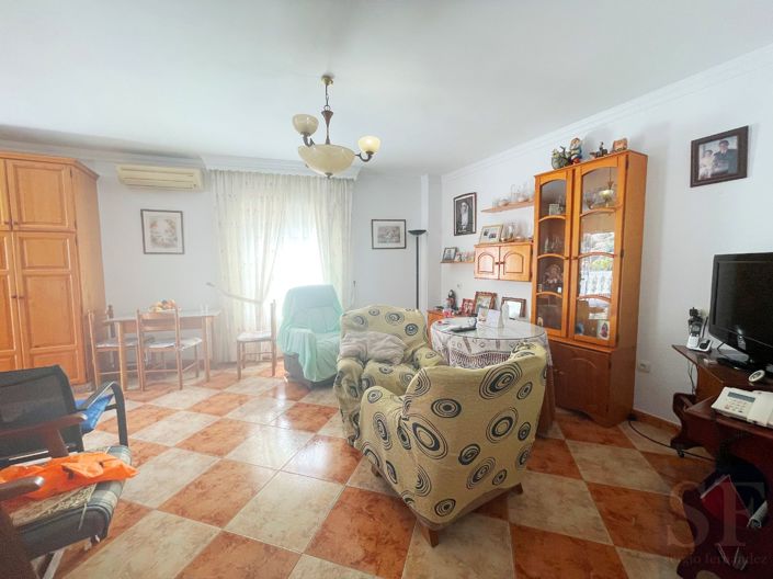 Image No.6-3 Bed Townhouse for sale